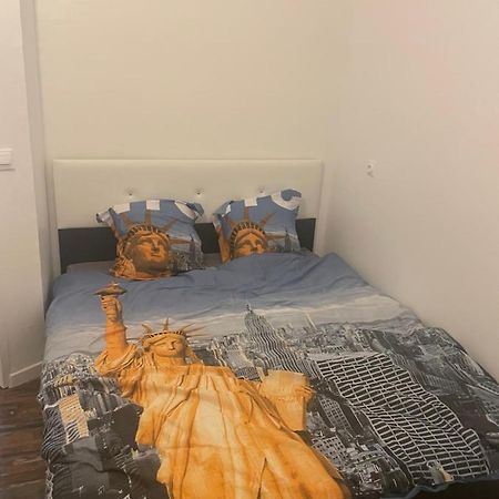 Logement Lagny Sur Marne Disneyland Paris Apartman Kültér fotó